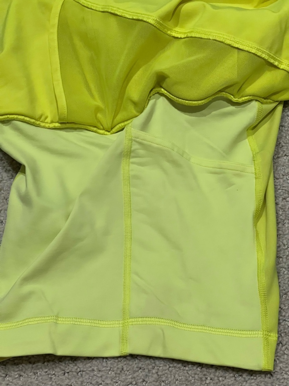 Lululemon Hotty Hot Neon Yellow Skort Skirt long Size 8 - Picture 9 of 13